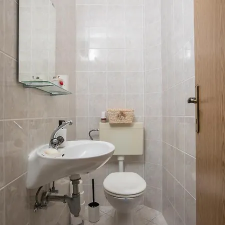 Apartment By The Sea Podgora